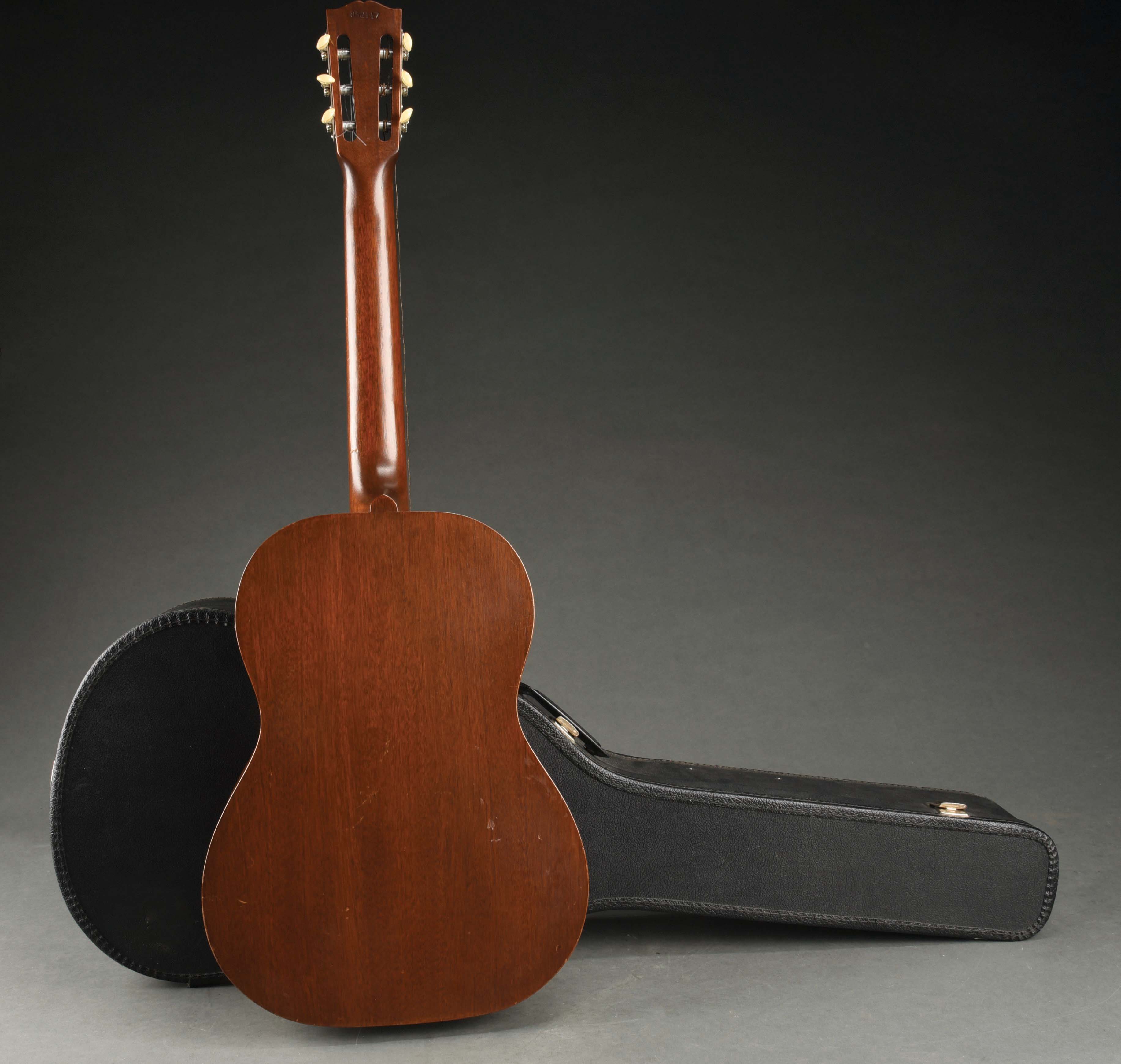 Lot Detail GIBSON NYLON STRING ACOUSTIC GUITAR.