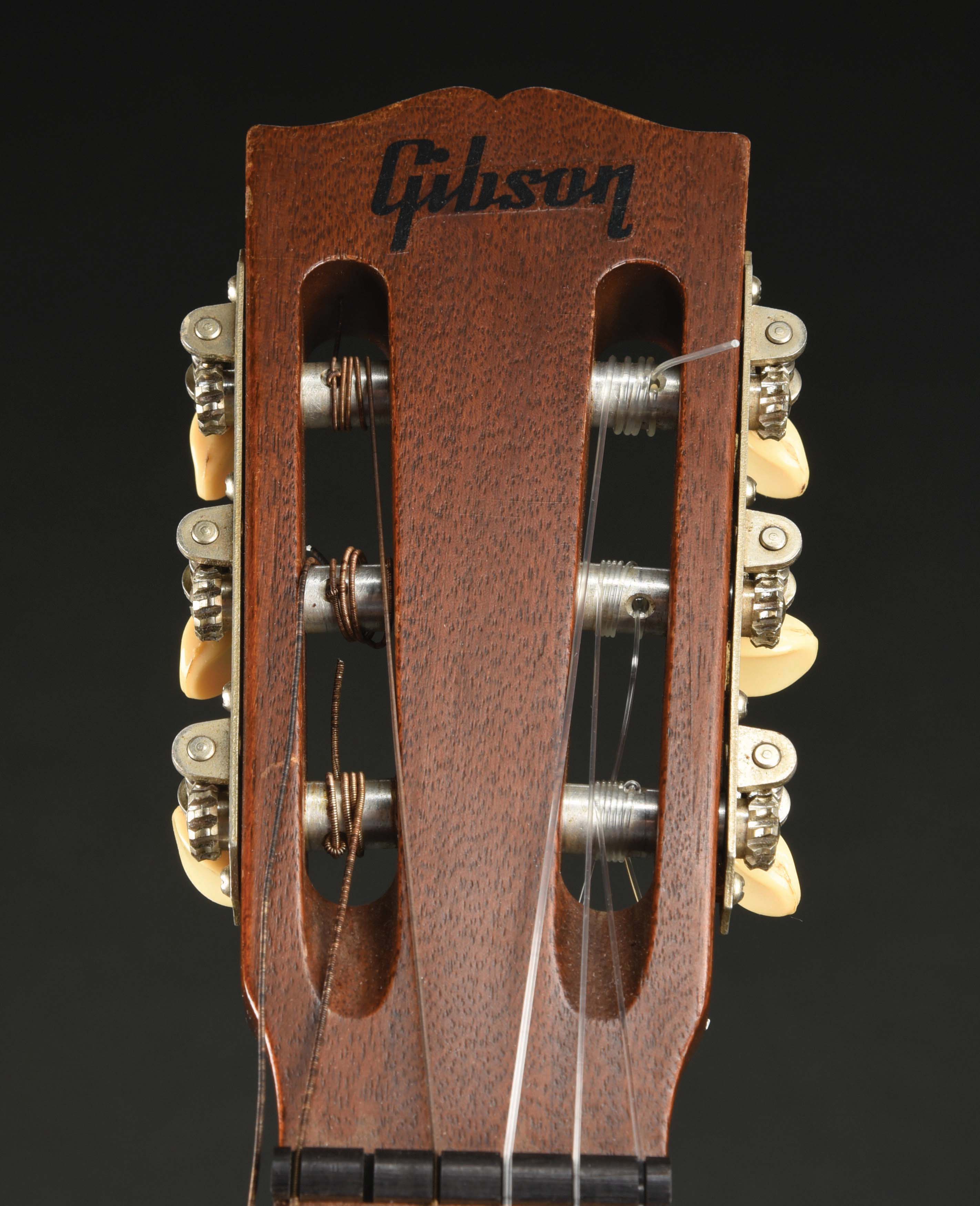 Lot Detail GIBSON NYLON STRING ACOUSTIC GUITAR.