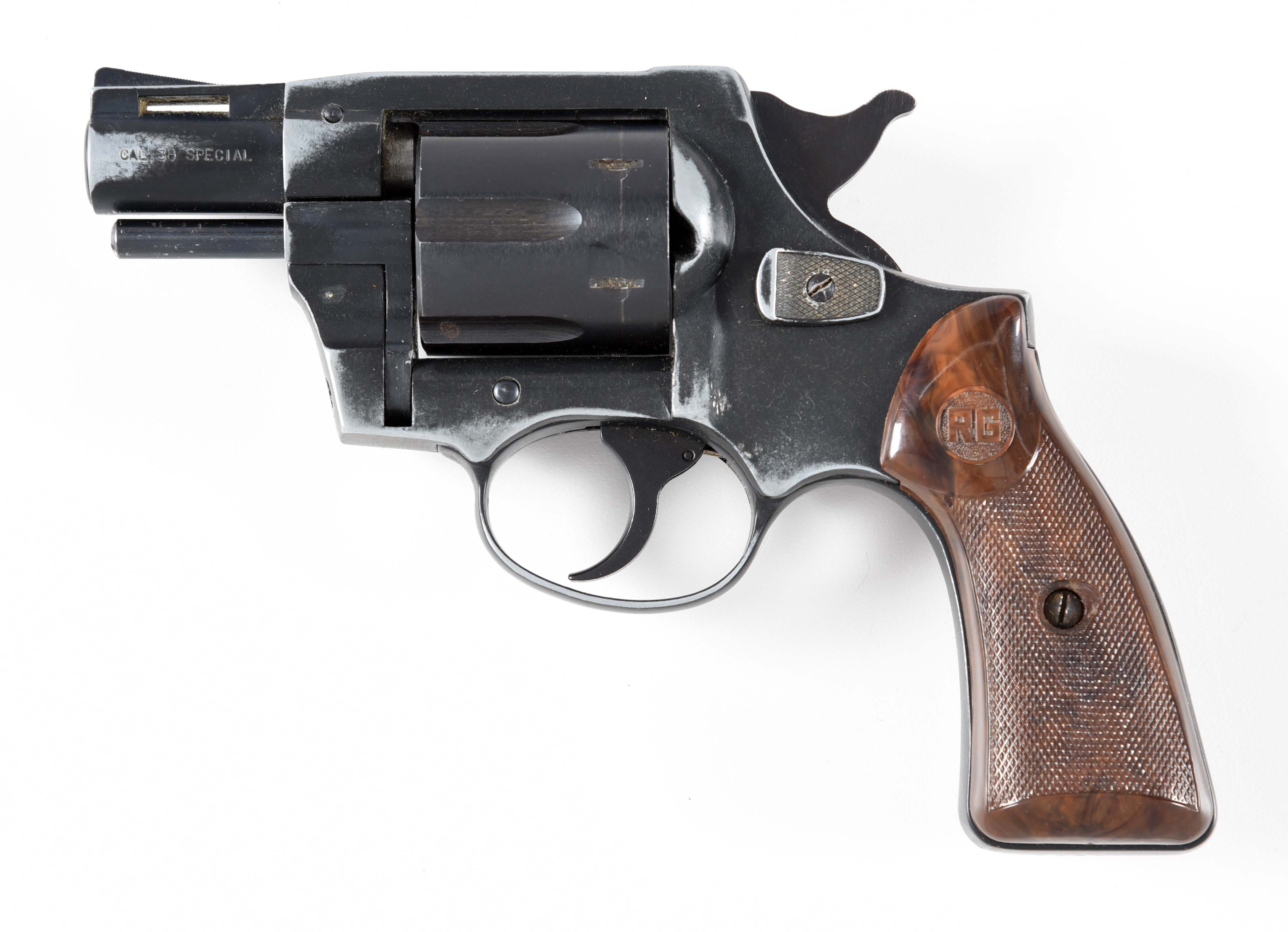 Lot Detail (M) ROEHM RG40 DOUBLE ACTION .38 REVOLVER.