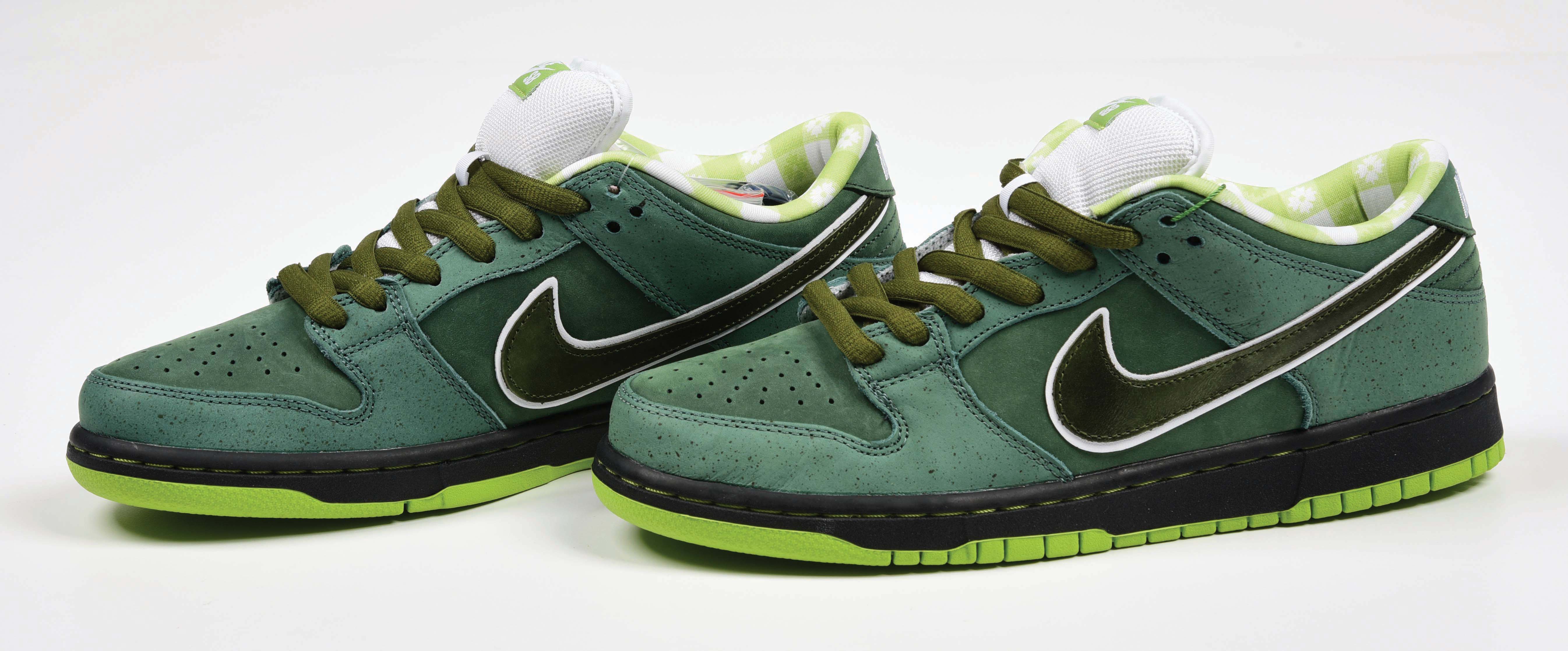 Lot Detail NIKE LOW TOP DUNKS GREEN LOBSTERS.
