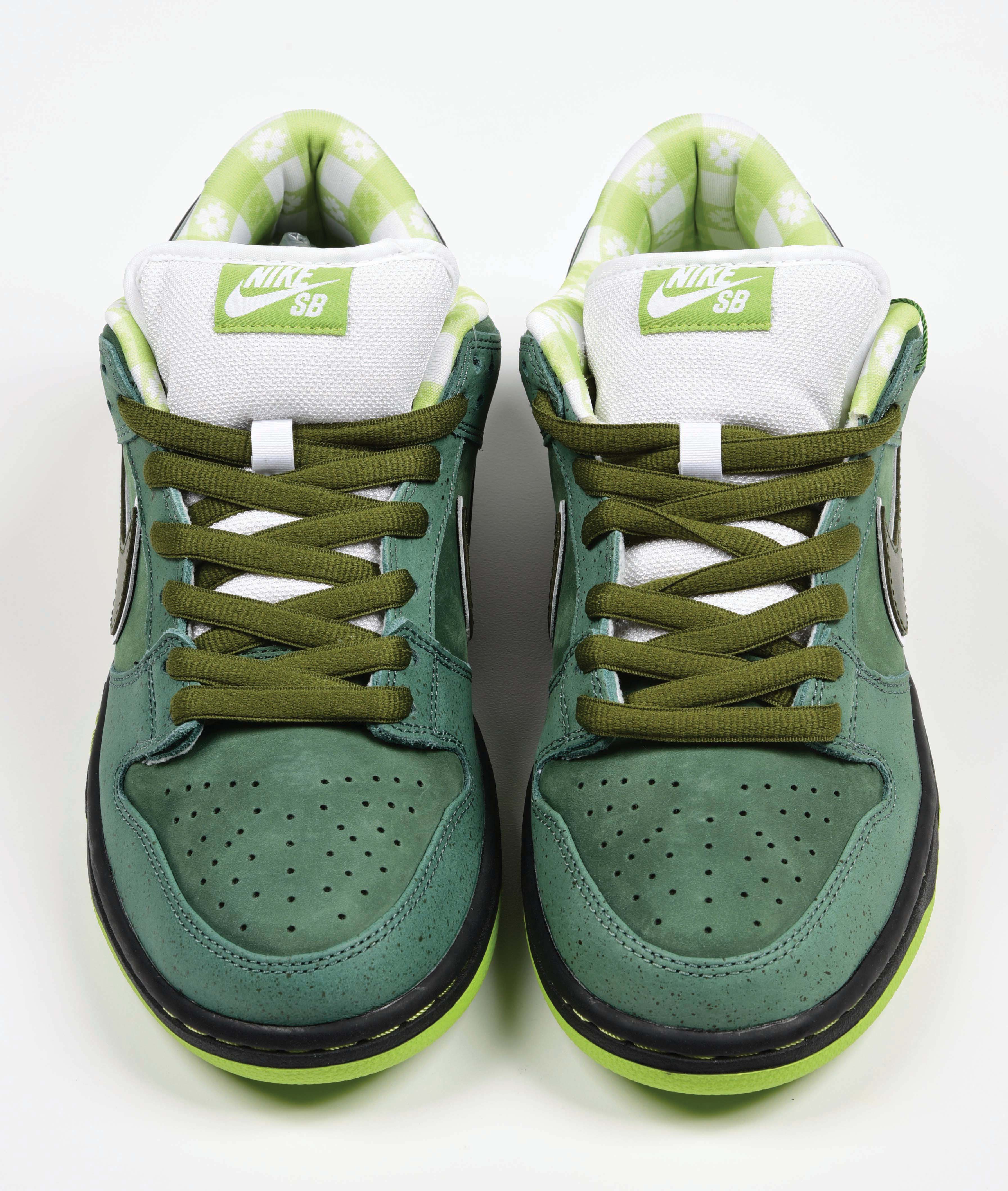 Lot Detail NIKE LOW TOP DUNKS GREEN LOBSTERS.