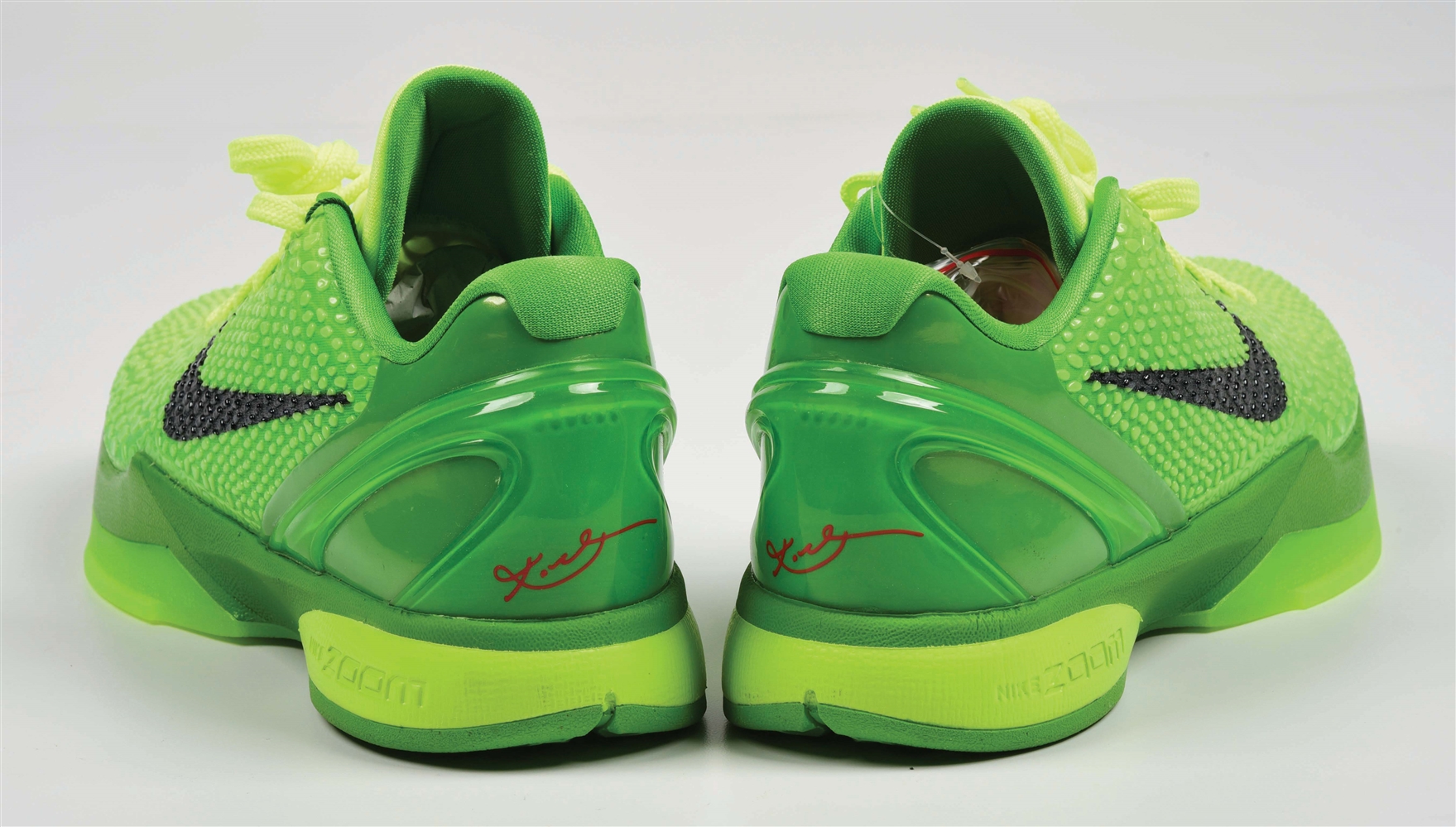 Lot Detail ORIGINAL 2010 KOBE VI PROTRO "THE GRINCHES".