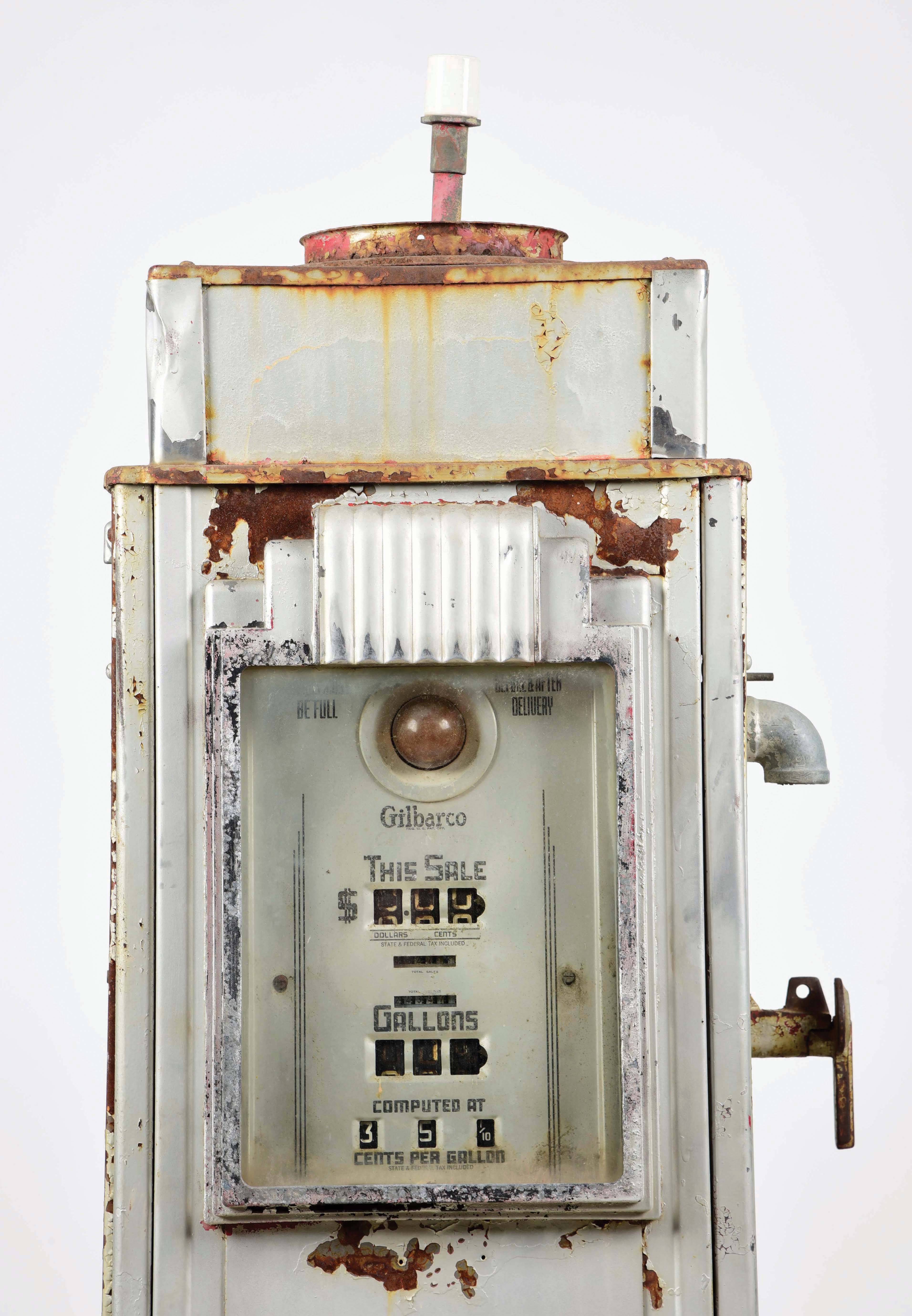 Lot Detail GILBARCO MODEL 86 ORIGINAL GAS PUMP.