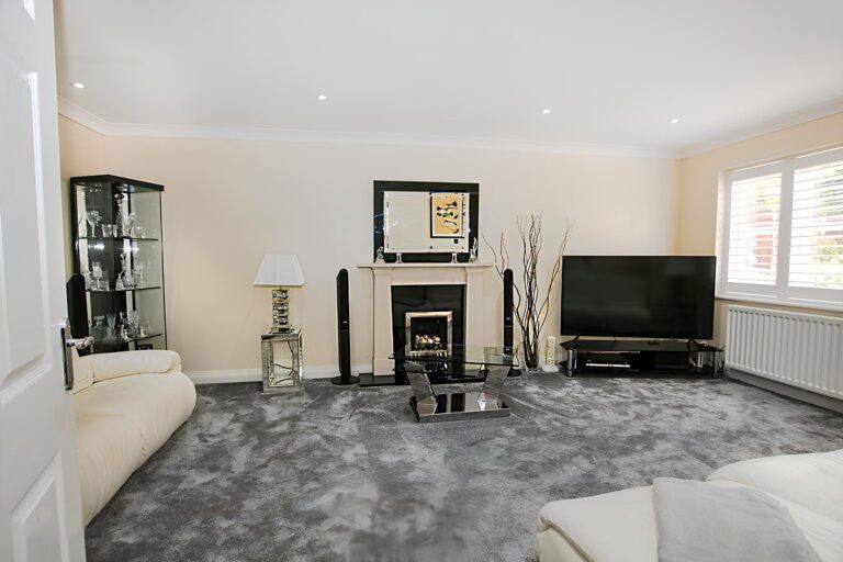 Auction Property for Sale Hammondstreet Road, Cheshunt, Waltham Cross