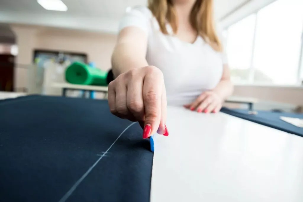 Automatic fabric spreading How it can boost your manufacturing