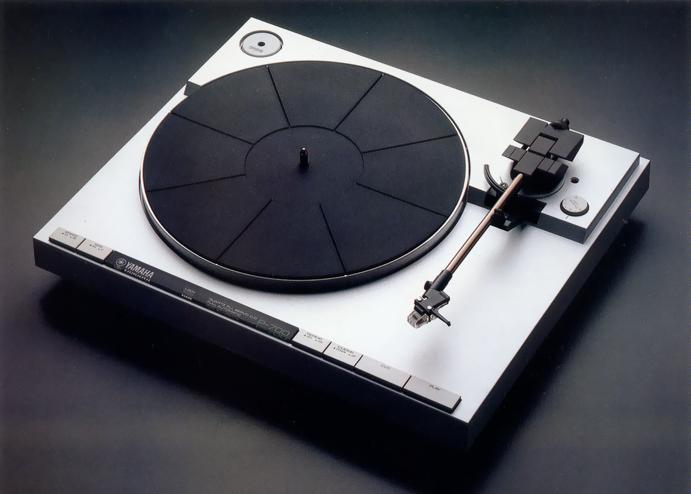 YAMAHA P-700 specifications YAMAHA