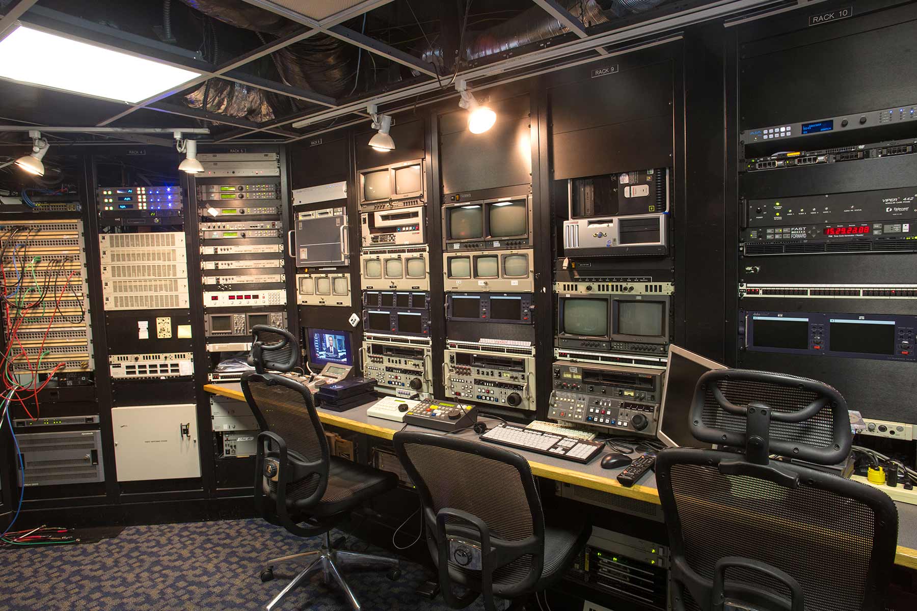 Audio Associates San Diego Audio/Video Construction Experts