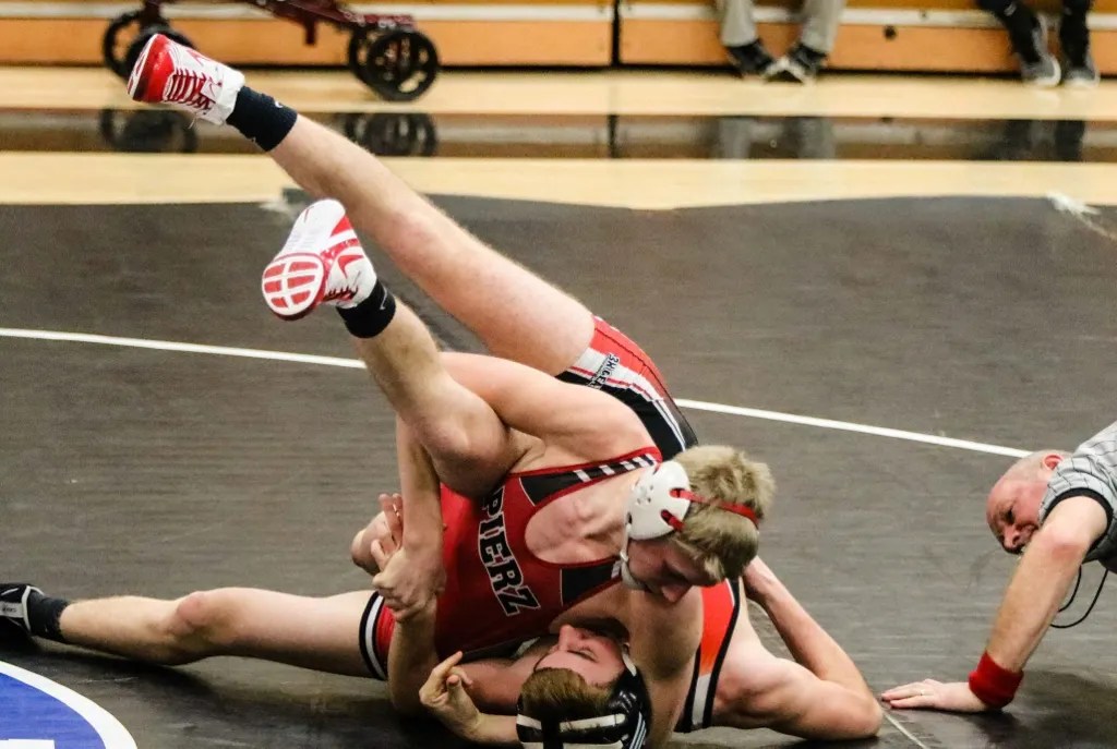 SFMSports High School / Pierz Pioneers vs WCA Knights Wrestling 2018
