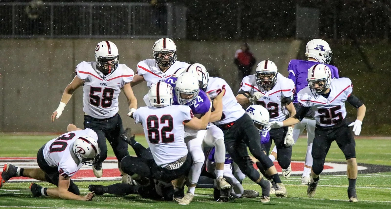 SFMSports High School / Pierz Pioneers vs Albany Huskies Section 6AAA