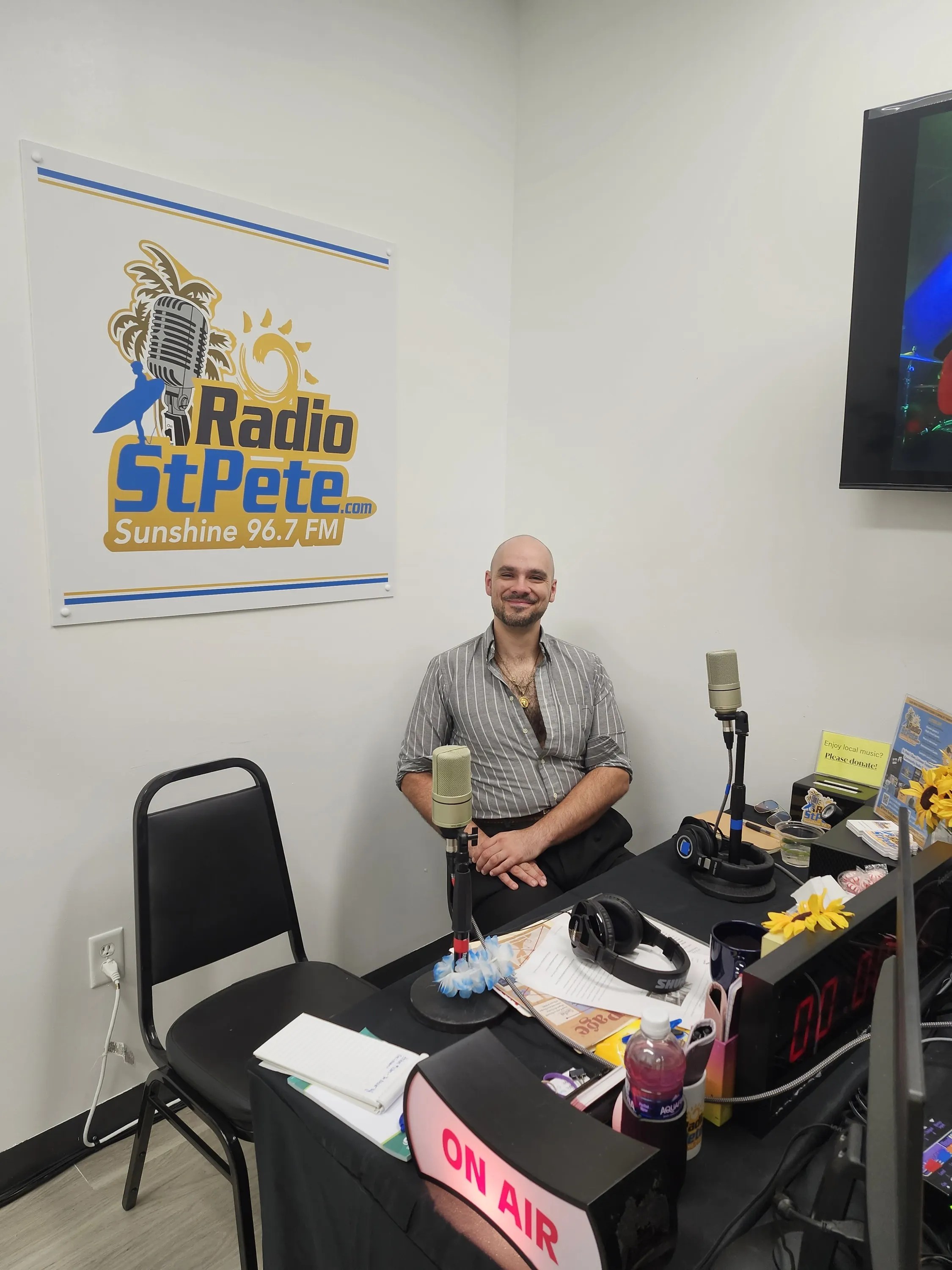 Tampa Bay Podcast Archive / READ ON! Book + Bottle's Dominic C. Howarth & Wiser Book