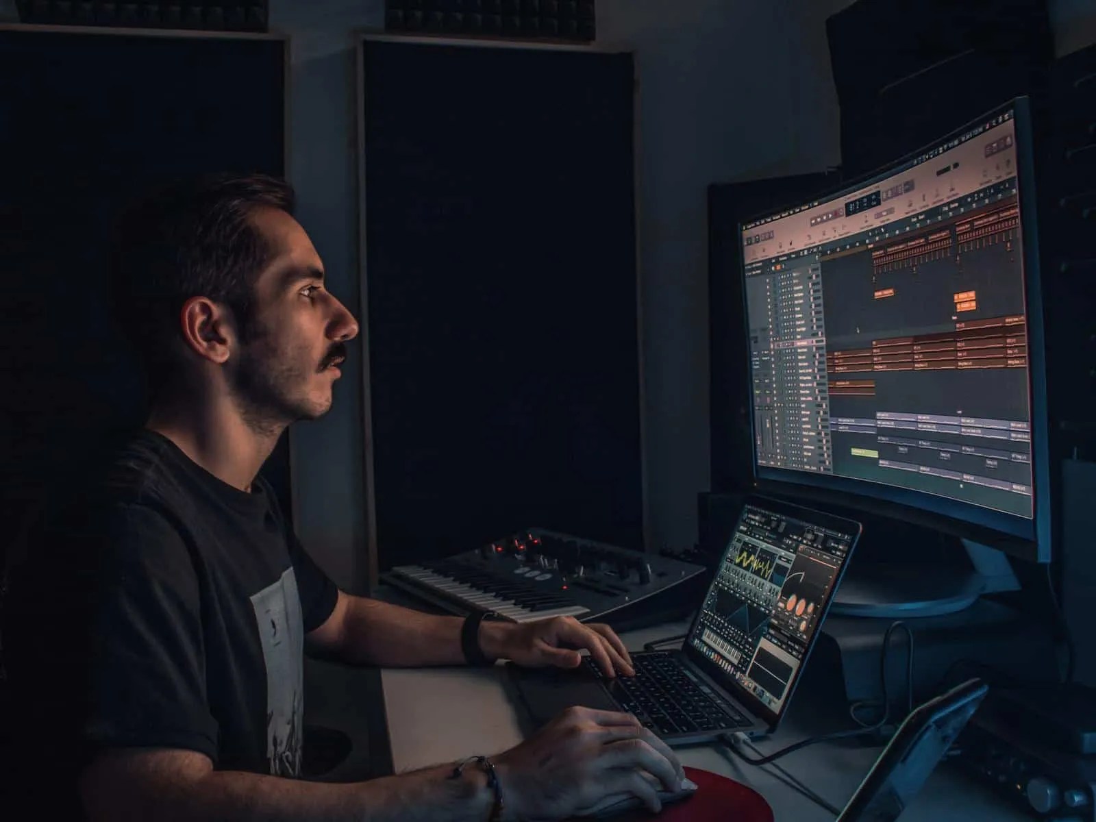 DJ Vs Producer What's The Difference? (September 2023) Audio Captain
