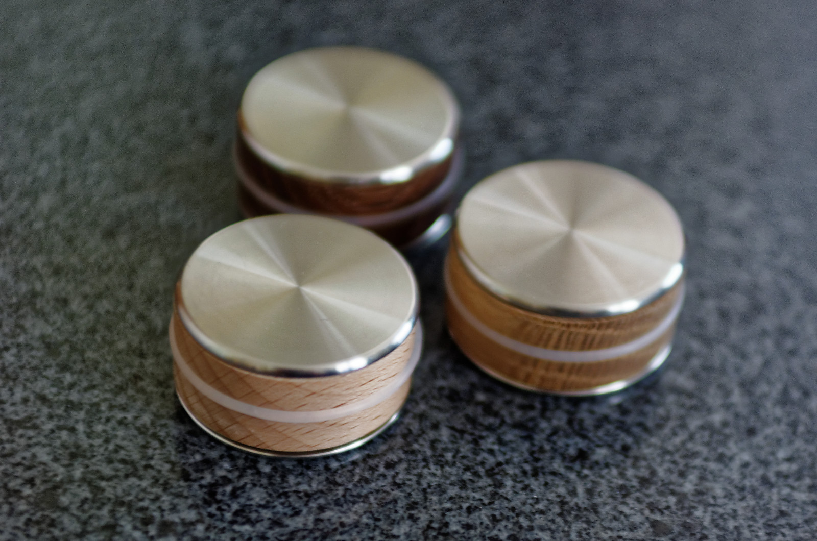 Vibration isolation feet “VI0201” Audwave