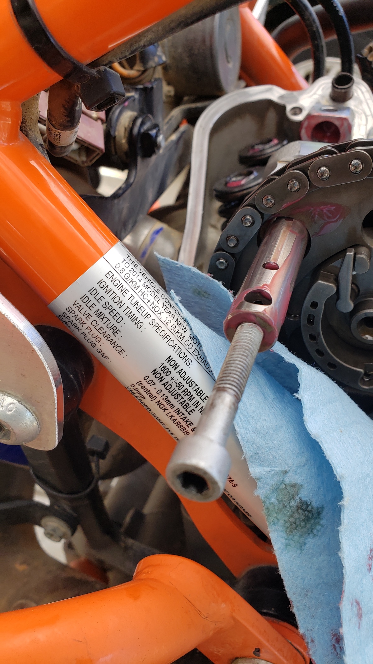 Upgrading KTM 690 Rocker Arms and Shafts