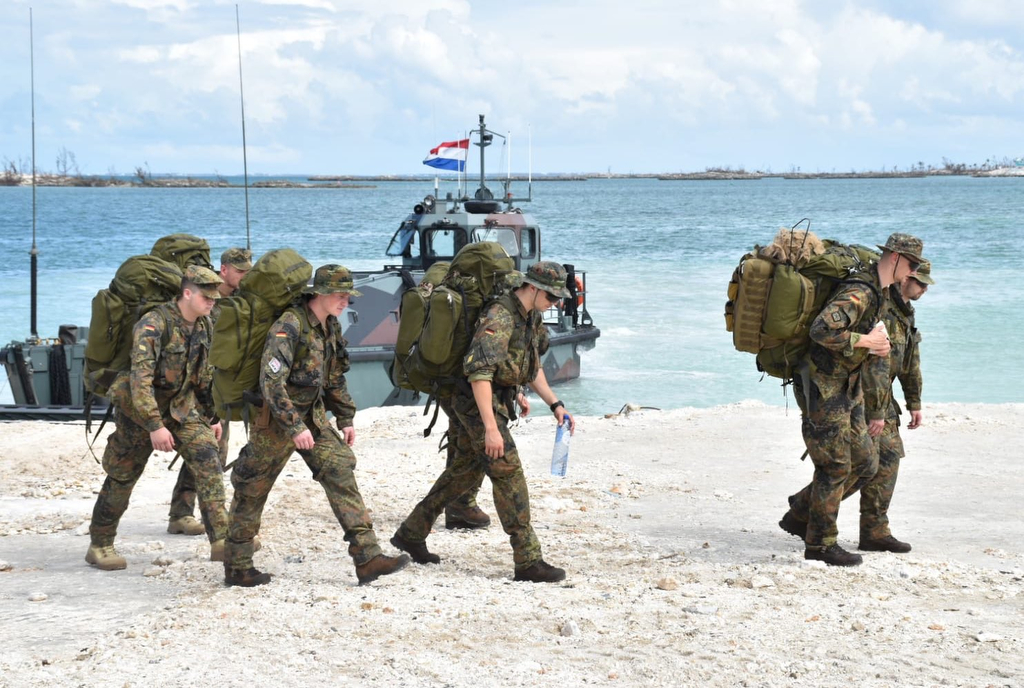 Bundeswehrsoldaten beginnen Hilfseinsatz auf den Bahamas (m. Nachtrag