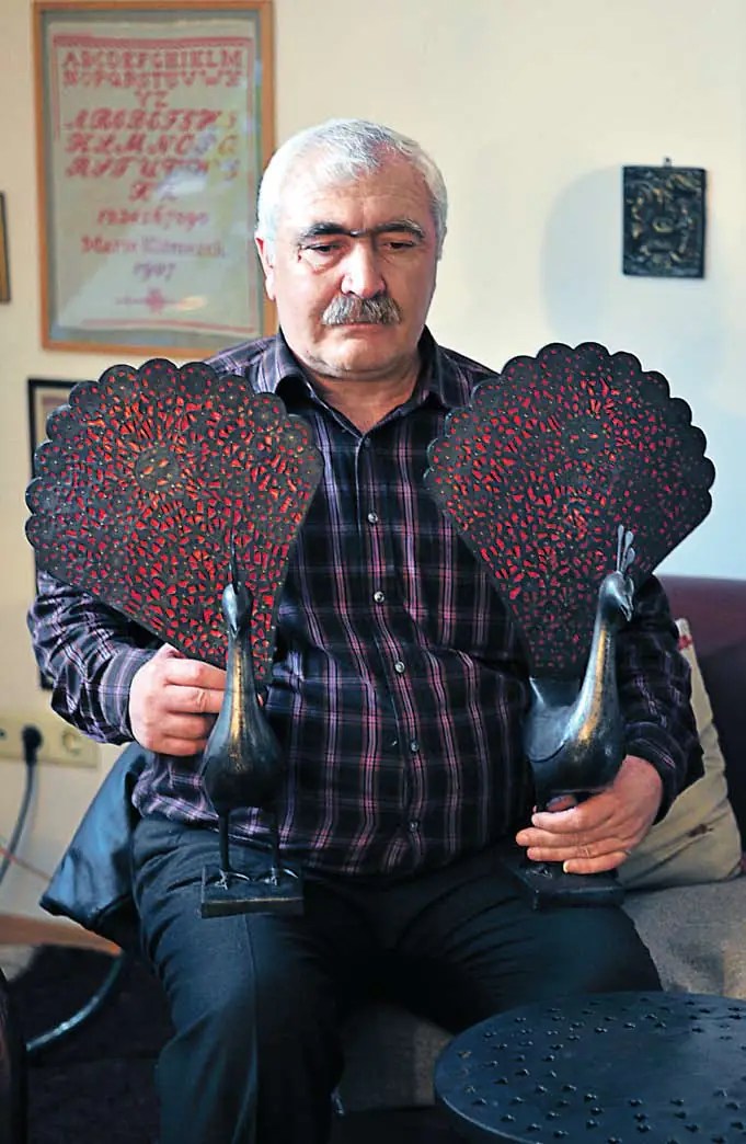 Das Volk Des Engels Pfau Augustin Die Erste Osterreichische Boulevardzeitung