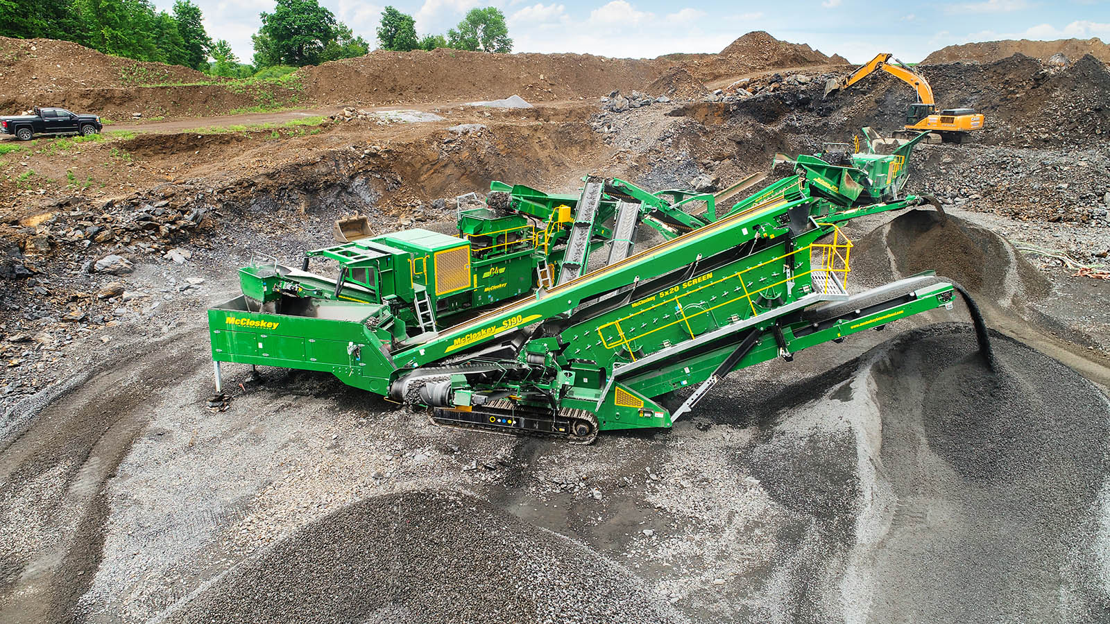 C4 Crushers AULT Heavy equipment distributor Quebec, Ontario and Maritimes