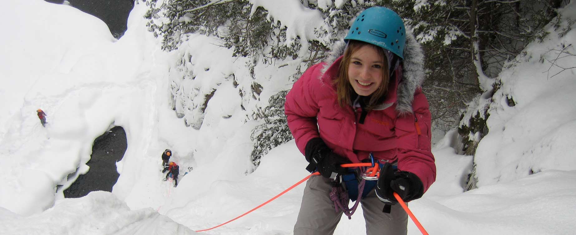 Canyoning de glace, chute JeanLarose • AuQuéb