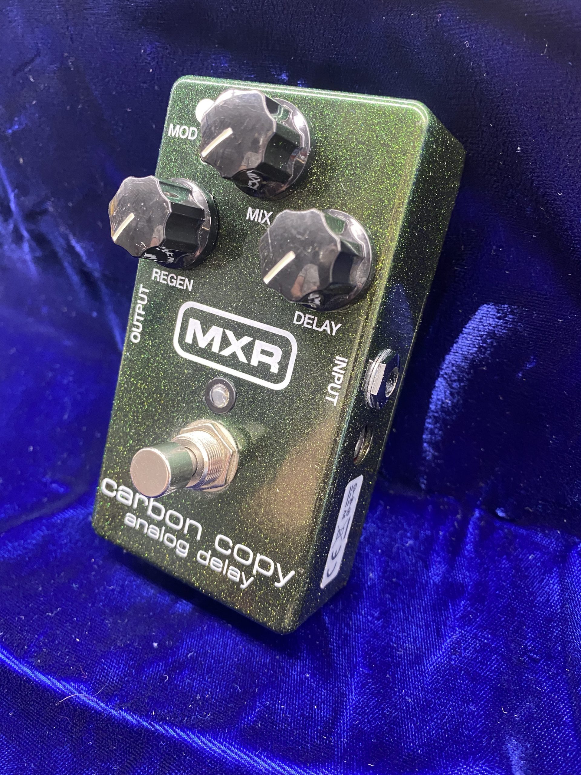 MXR Carbon Copy analog delay