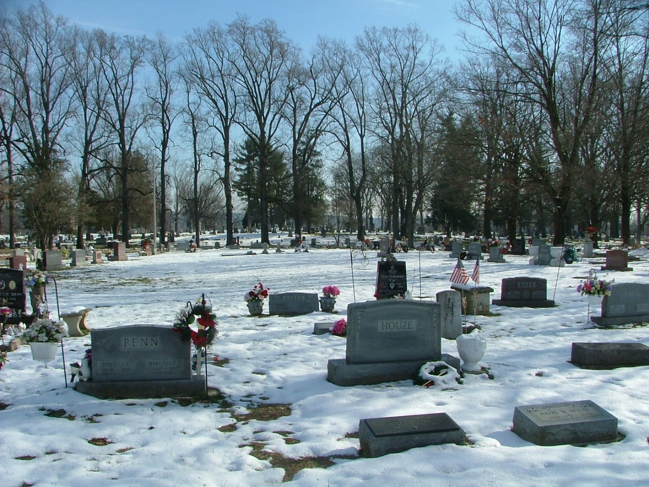 Galleries River View Cemetery
