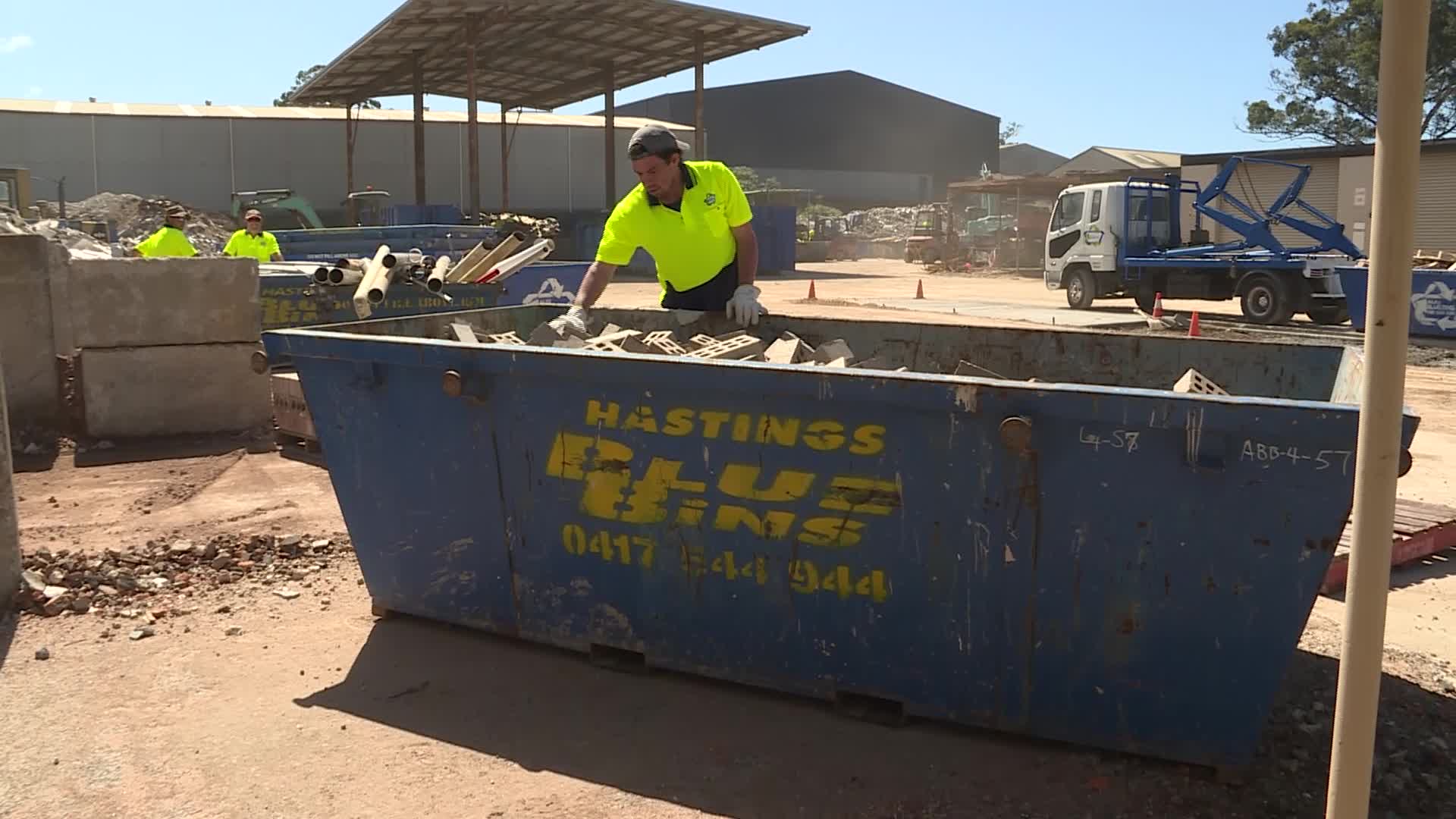 PORT MACQUARIE BUSINESS HELPING BREAK DOWN BARRIERS FOR THOSE WITH DISABILITIES Aus Blue Bins