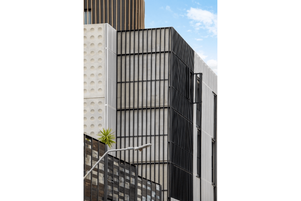 Precast Concrete Commercial Project 72 River