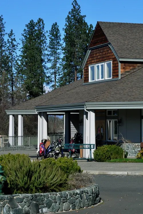 Grants Pass Golf Club Clubhouse and Restaurant Ausland Group