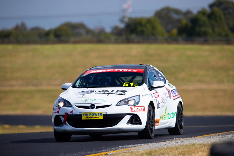 Australian Production Cars SPEEDWAY CHAMP TO MAKE CIRCUIT RACING