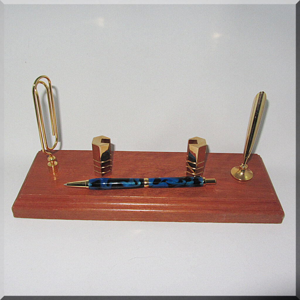 Handcrafted Desktop Accessory Holder Aussiepens "n" things