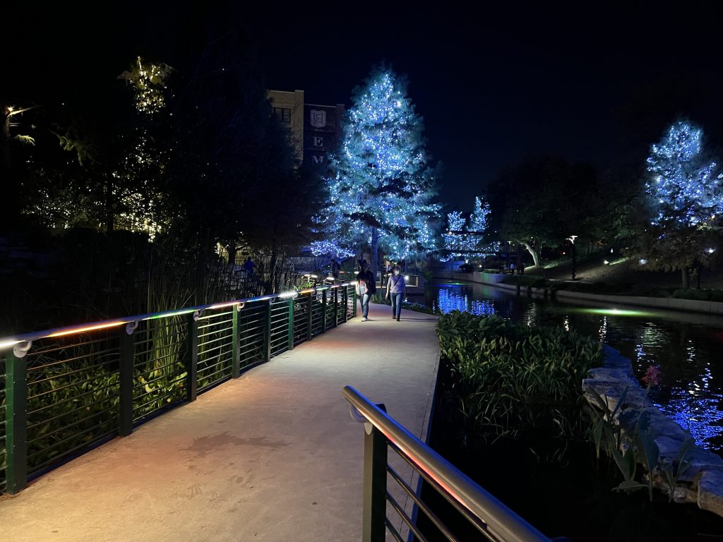 5 Free Christmas Light Displays in San Antonio Texas