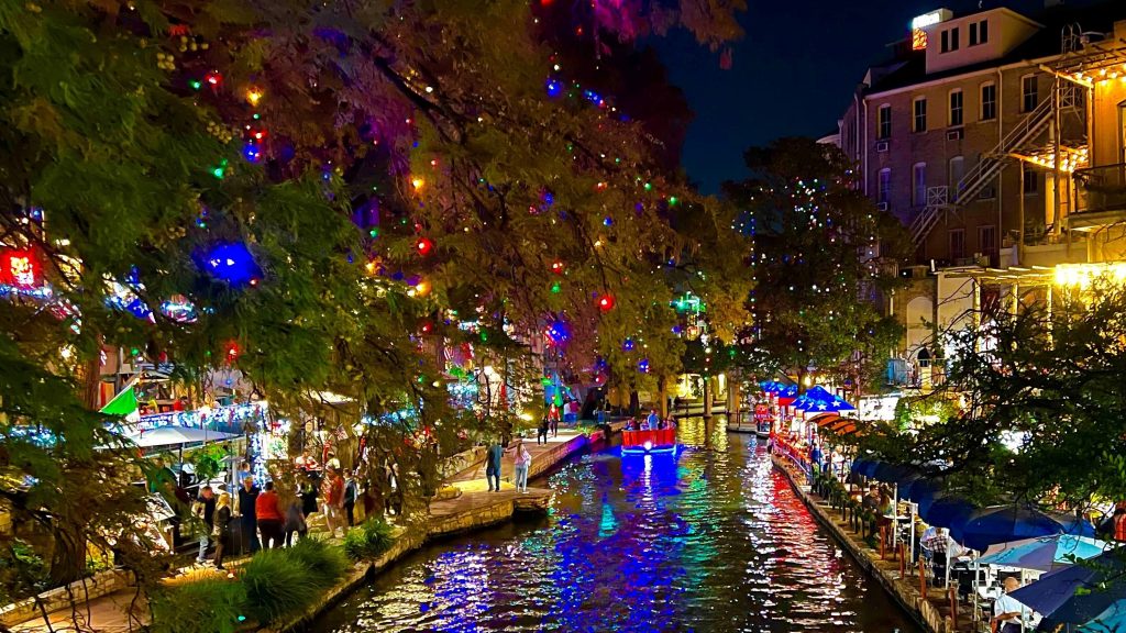 5 Free Christmas Light Displays in San Antonio Texas