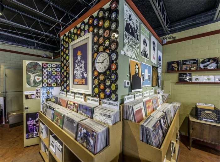 4 Vicious Vinyl Shops in the Violet Crown