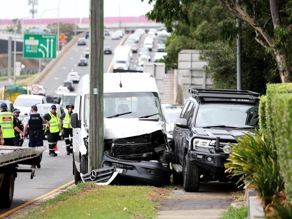 Police Ram Stolen Van in Wild Western Sydney Chase Australian News