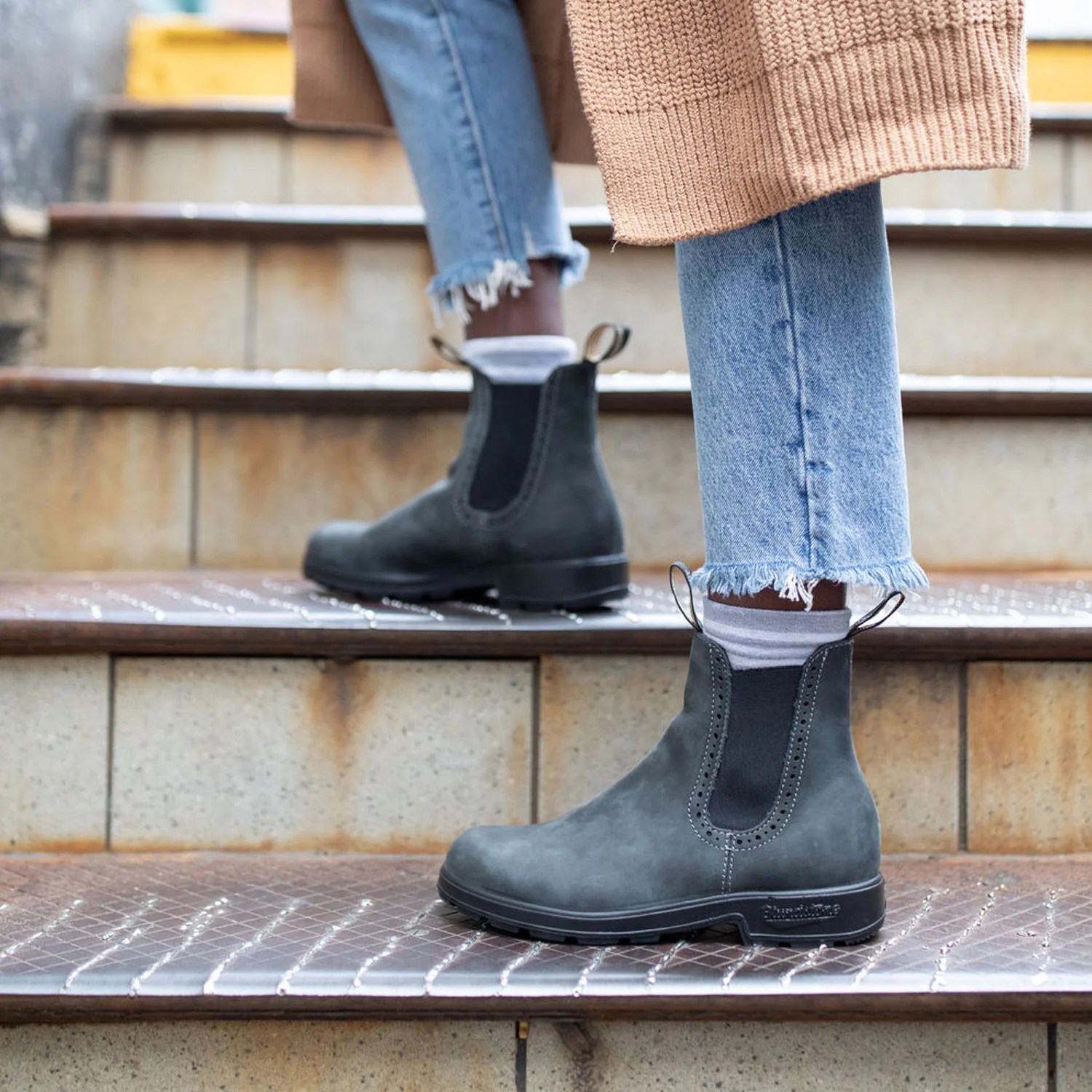 Best deal on blundstones discount