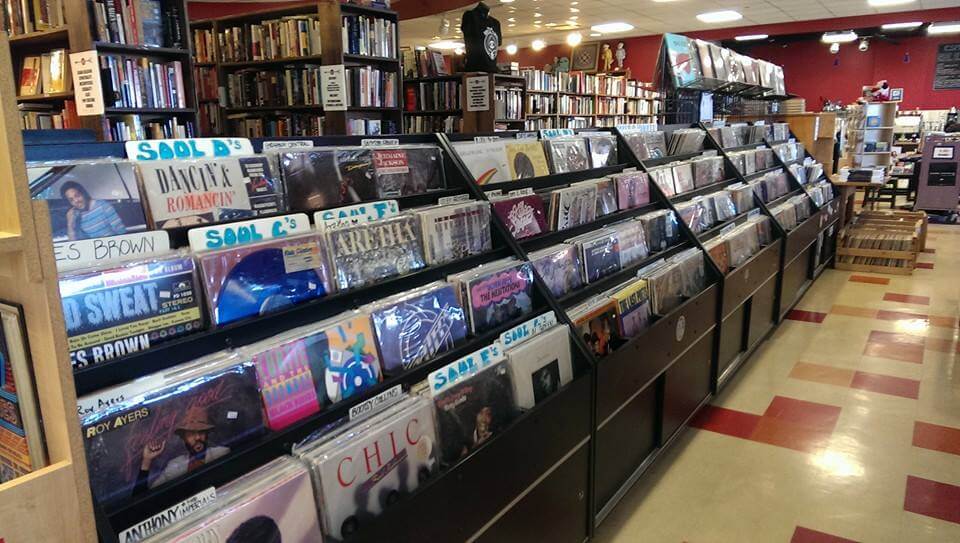 10 Vinyl Shops in Florida