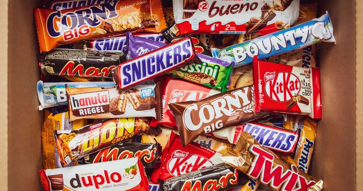 15 MustTry International Snack Boxes To Taste The World (2023)