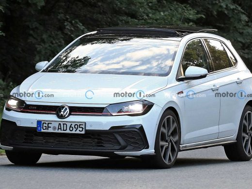 Audi A4 (2022) une nouvelle génération électrifiée, la future RS4