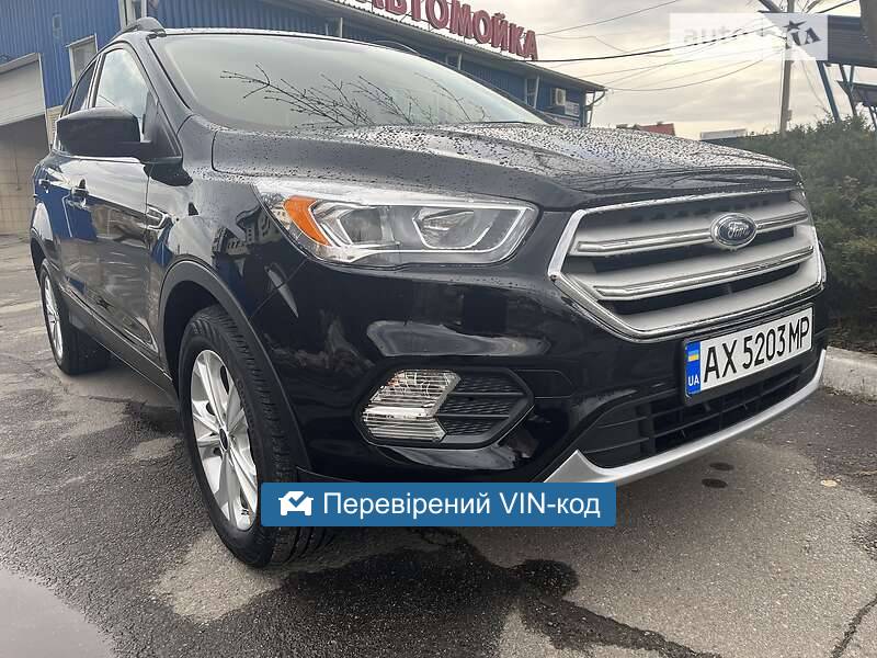 AUTO.RIA Продам Форд Эскейп 2018 (AX5203MP) бензин 1.5 внедорожник