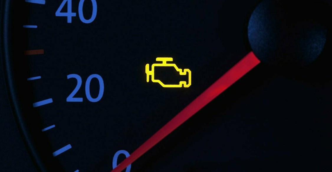 Se prende la luz de Check Engine ¿por qué? - Autoanalítica