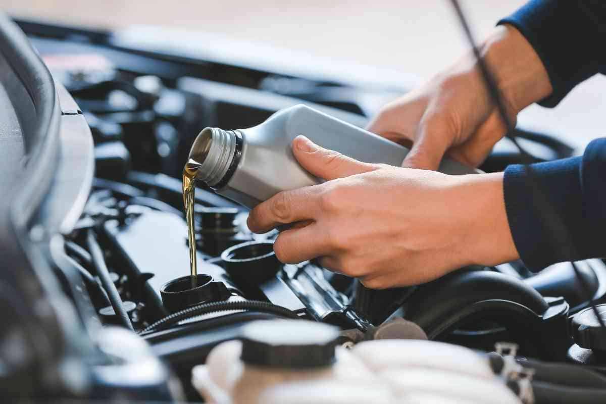 Best Oil For Cars With Over 100k Miles (2024 Reviews)