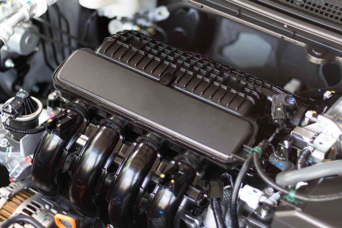 How Much Does a Car Engine Weigh? (V4, V8, Truck Engine)