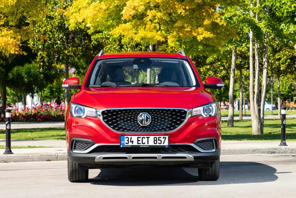 Top 14 Chinese Car Brands (With Photos)