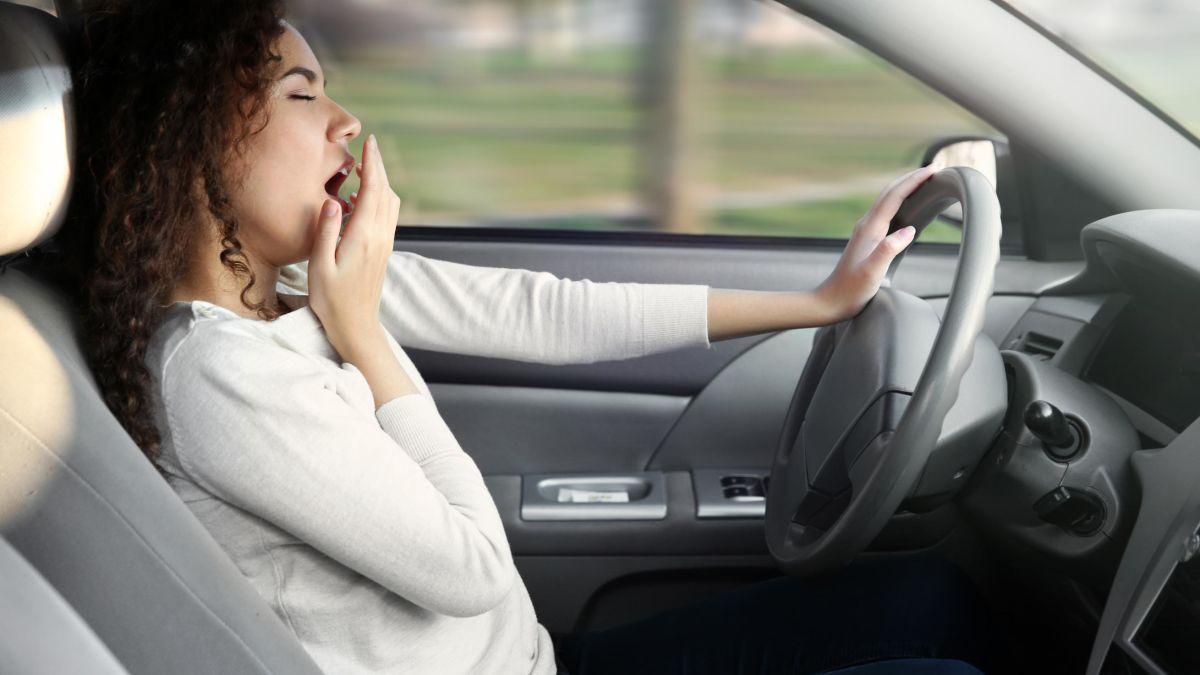 How To Stay Awake While Driving Long Distances - Auto Car US