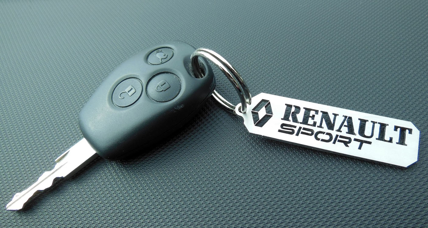RENAULT KEYRING autoCOVR quality crafted automotive steel covers
