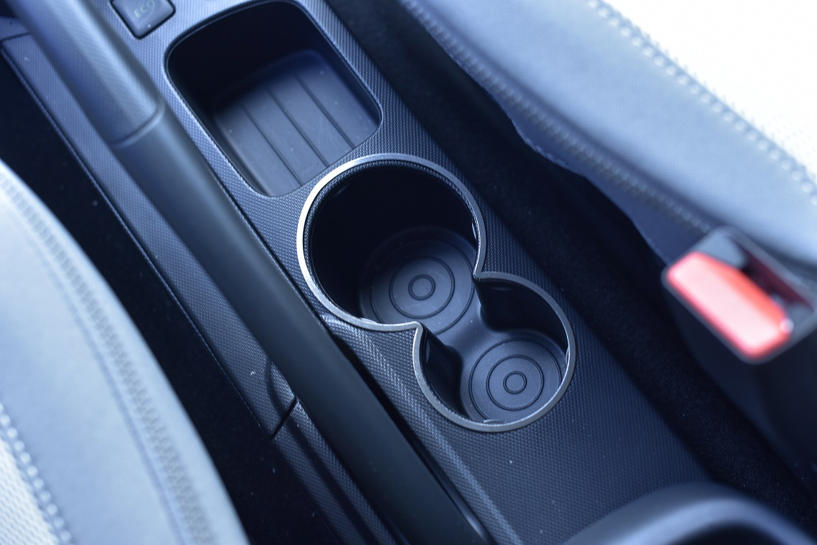 RENAULT CAPTUR CENTER CONSOLE CUP HOLDER COVER autoCOVR quality