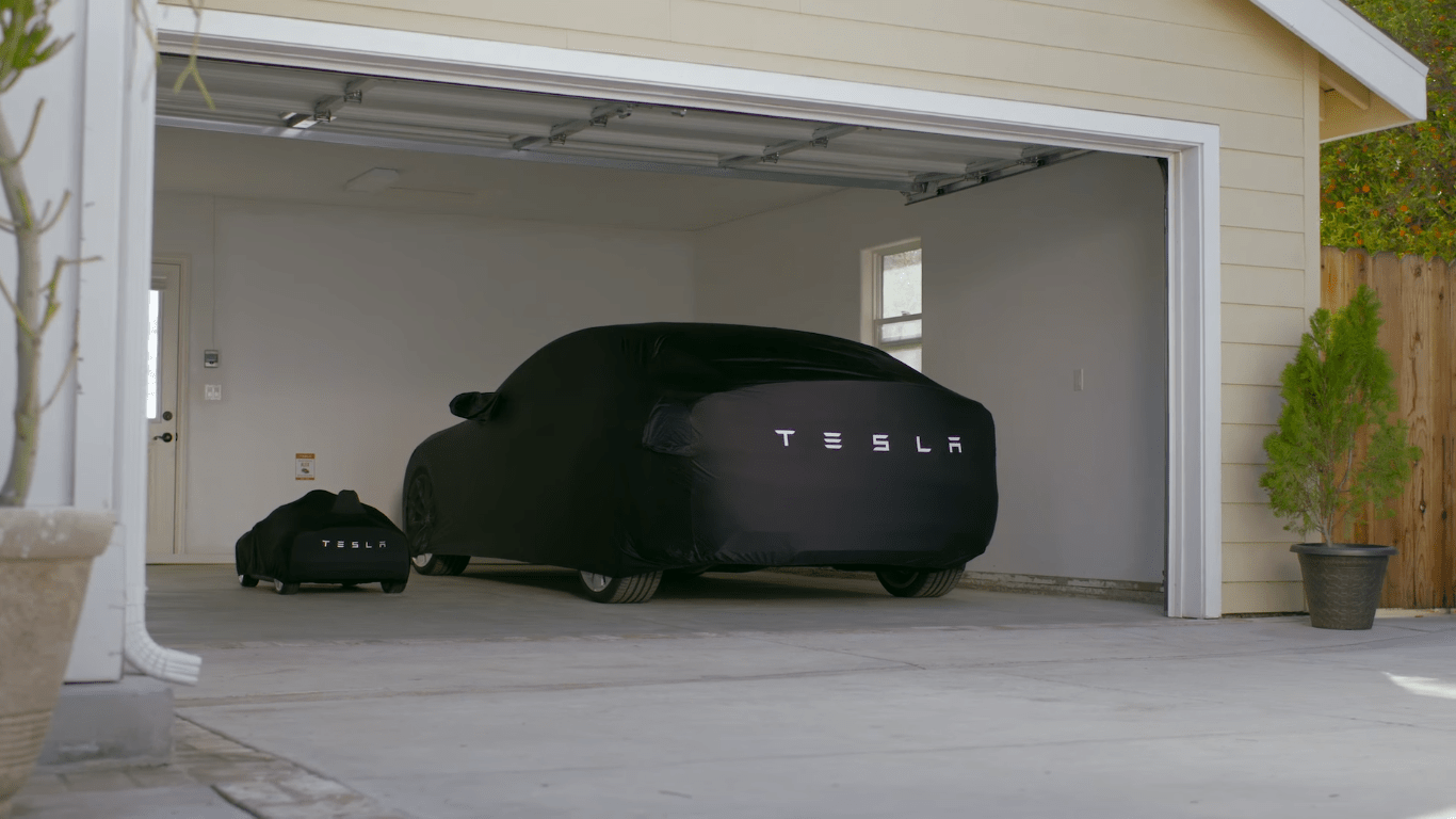 Mini Tesla Model S makes you want to be a kid again [+video