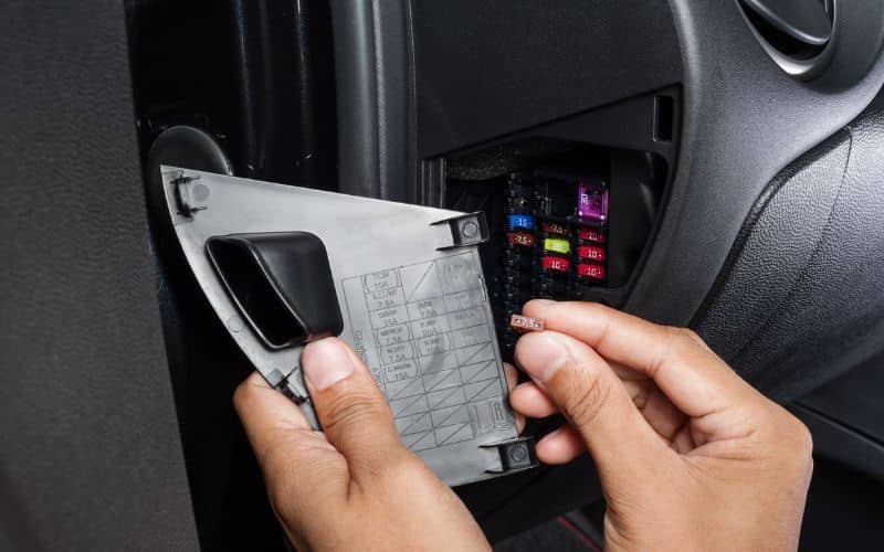 Is It Safe to Drive with A Blown Fuse Yay or Nay? AutoGlobes