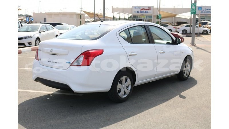 Buy Import Nissan Sunny White Car In Import - Dubai In Akmecet - Autokazak