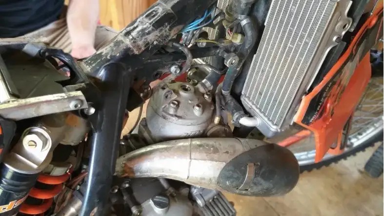 Can You Put Seafoam In A 2 Stroke?