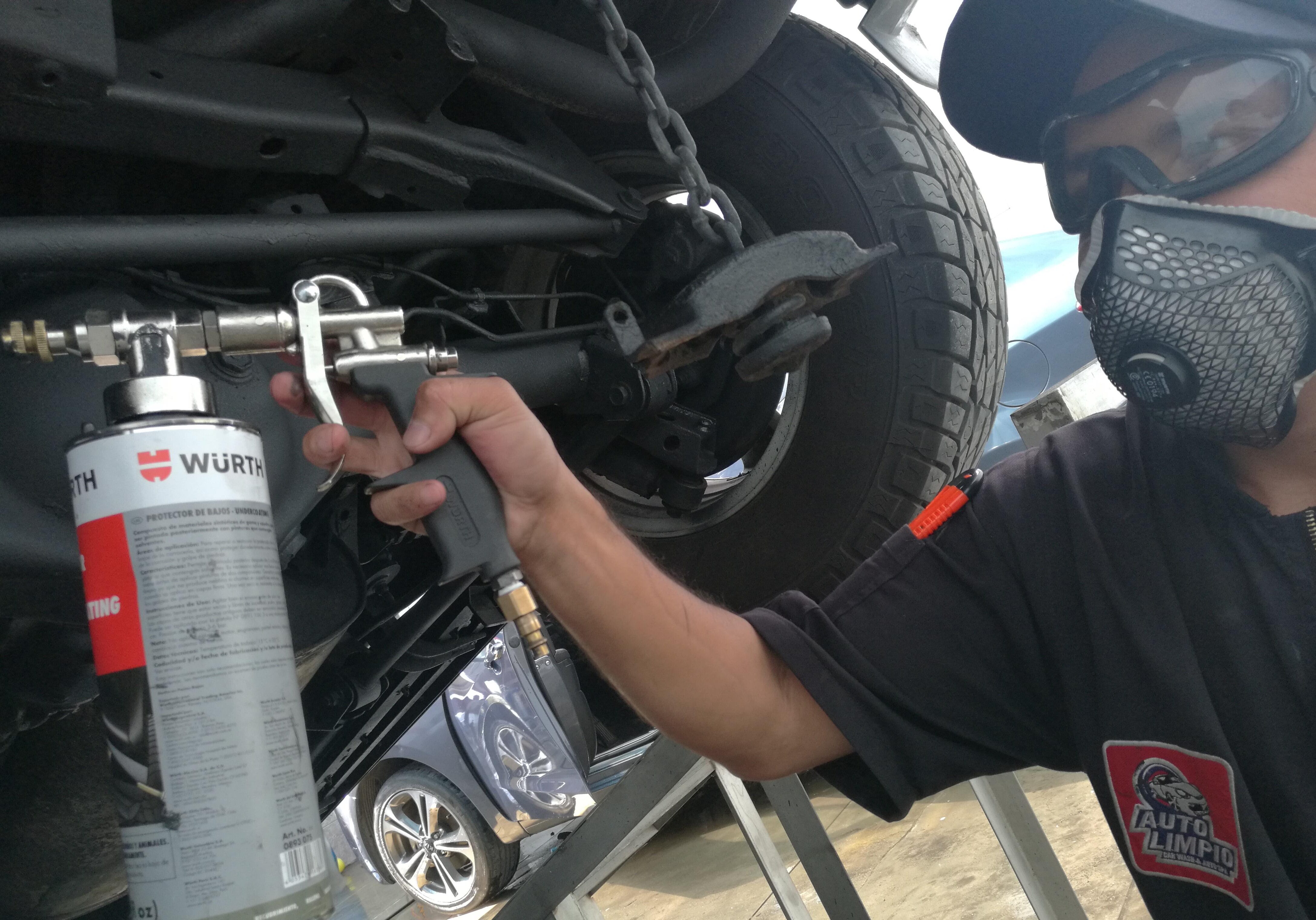 56 OFF UNDERCOATING + DESINFECCION + 07 SERVICIOS PREMIUM AUTO