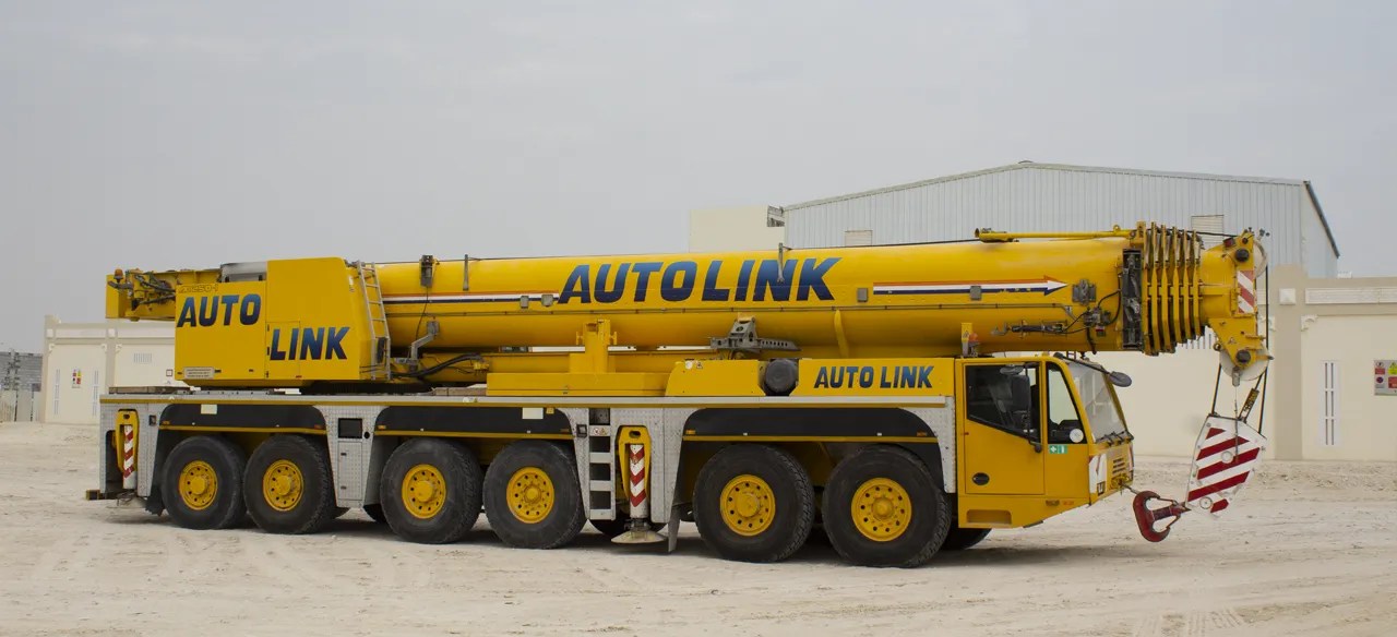 Heavy equipment rental in Qatar Crane Suppliers in Qatar Crane